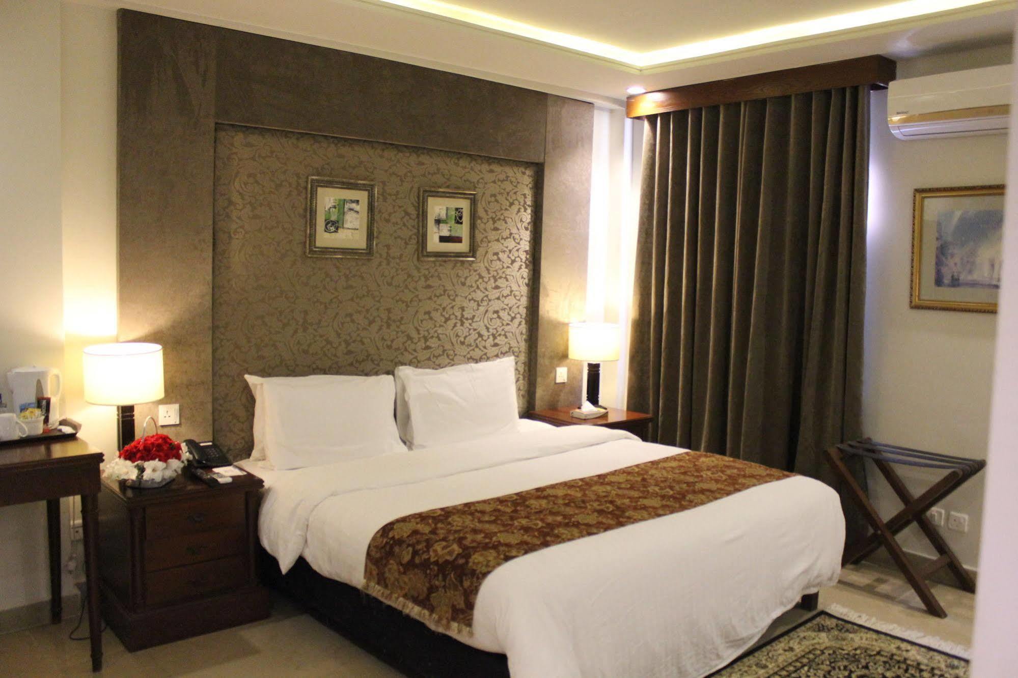 Hotel One Super, Islamabad Eksteriør bilde
