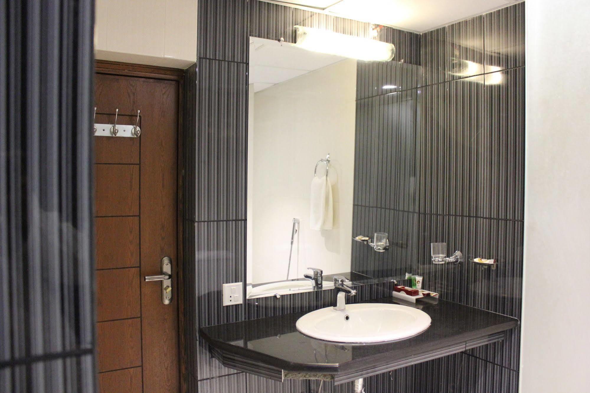 Hotel One Super, Islamabad Eksteriør bilde